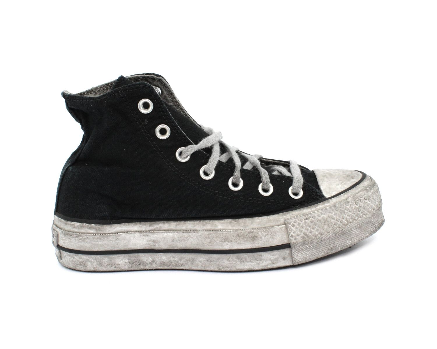 P22---converse---564527CNERO_1_P.JPG